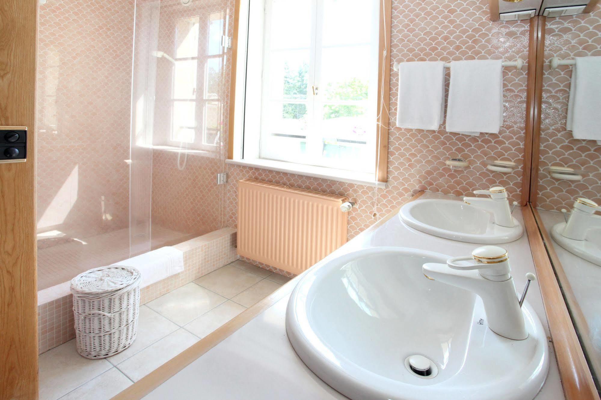 Saint Graal Bed & Breakfast Chamant Eksteriør bilde